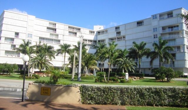 Barclay - Palm Beach County Waterfront Condos