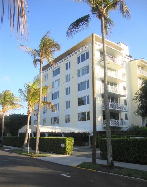 Elliot House - Palm Beach County Waterfront Condos
