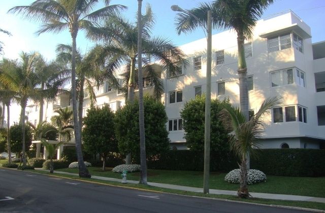 Lake Drive - Palm Beach County Waterfront Condos