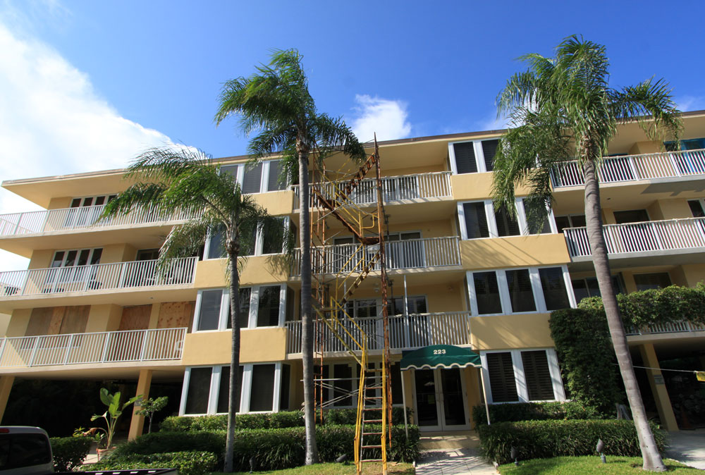 Island Villas - Palm Beach County Waterfront Condos