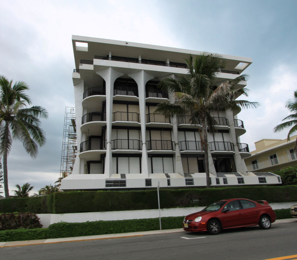 Dunster House - Palm Beach County Waterfront Condos
