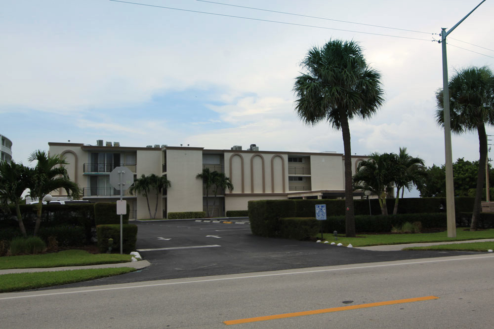 Edgewater House - Palm Beach County Waterfront Condos