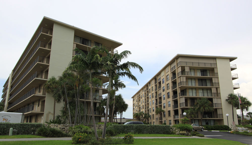Palm Beach Harbour Club - Palm Beach County Waterfront Condos