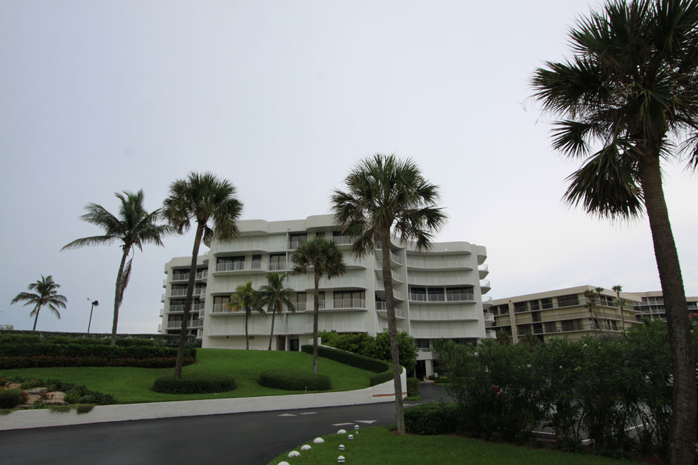 Thirty-Three Sixty South ... - Palm Beach County Waterfront Condos