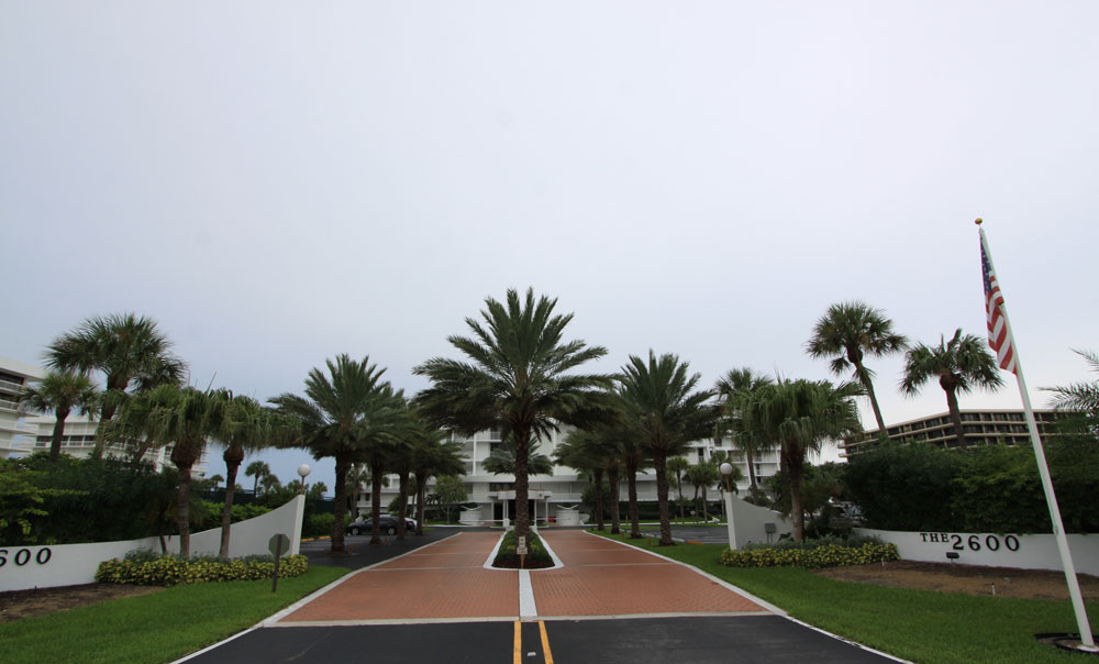 Twenty-Six Hundred South ... - Palm Beach County Waterfront Condos