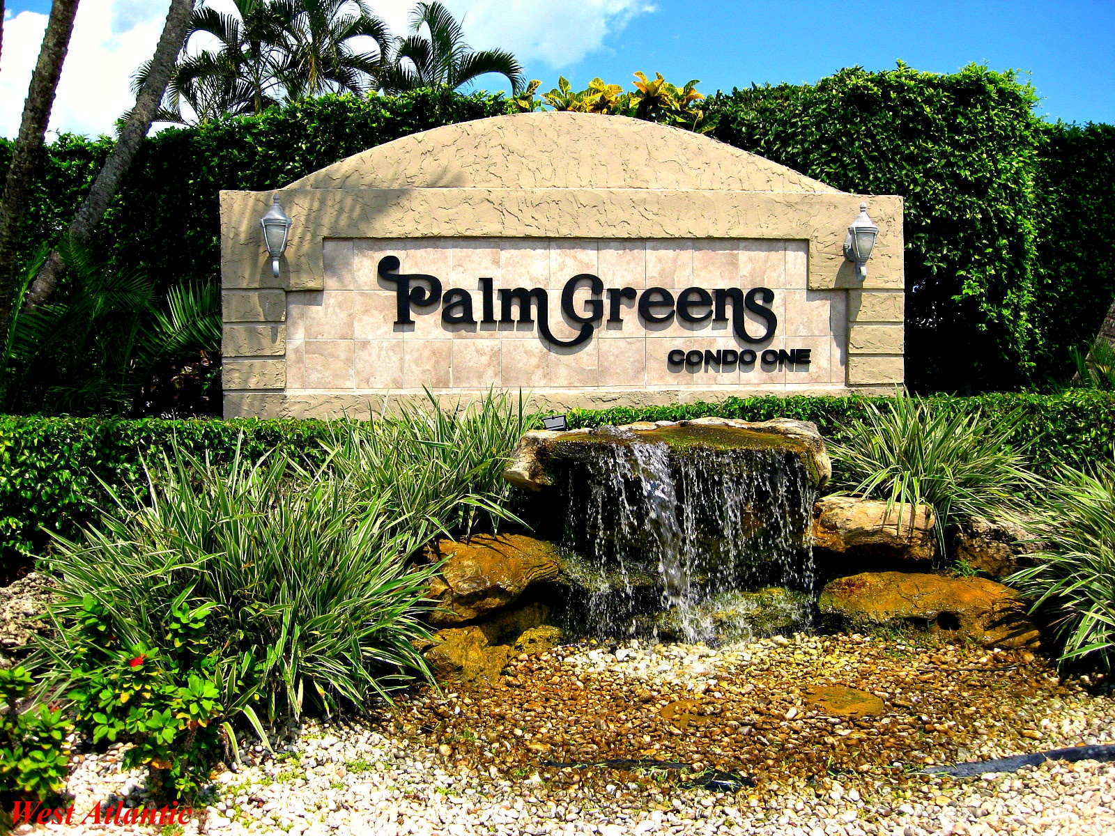 Palm Greens - Palm Beach County Waterfront Condos