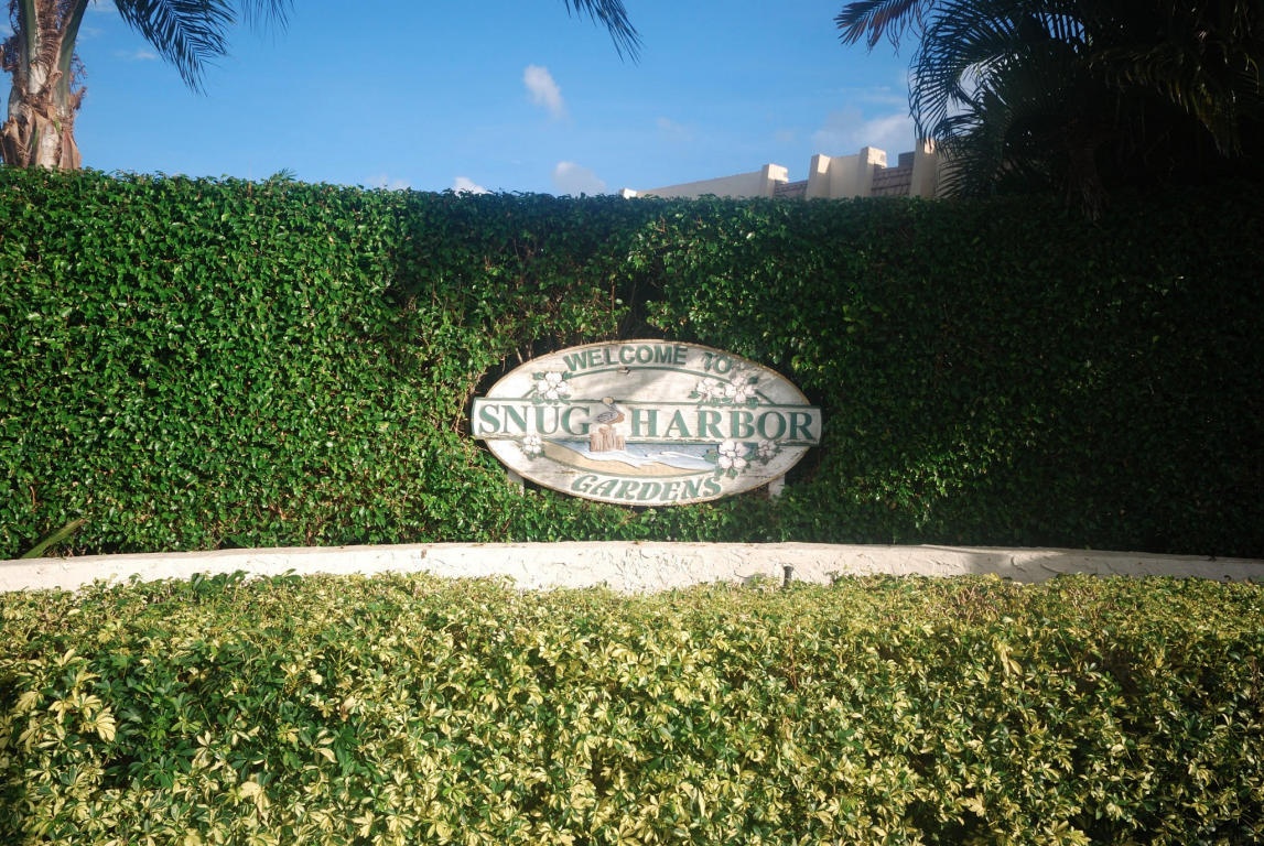 Snug Harbor - Palm Beach County Waterfront Condos