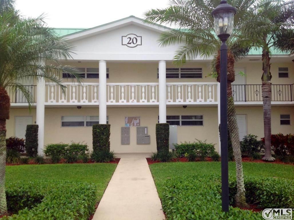 Colonial Club - Palm Beach County Waterfront Condos