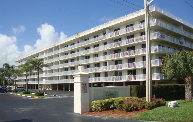 Twenty-Five Sixty South O... - Palm Beach County Waterfront Condos