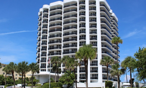 Beresford - Palm Beach County Waterfront Condos