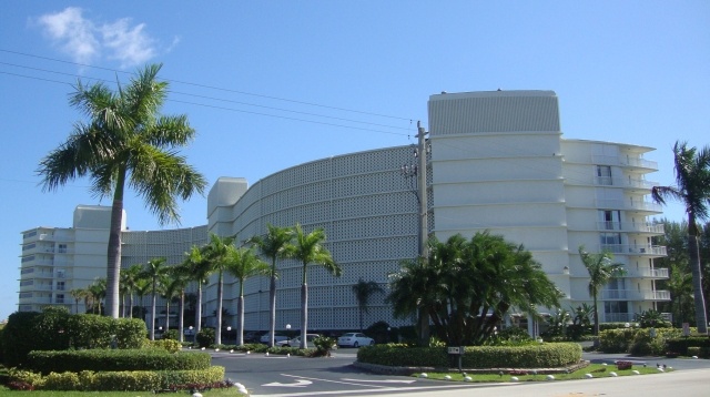 Ambassador II - Palm Beach County Waterfront Condos